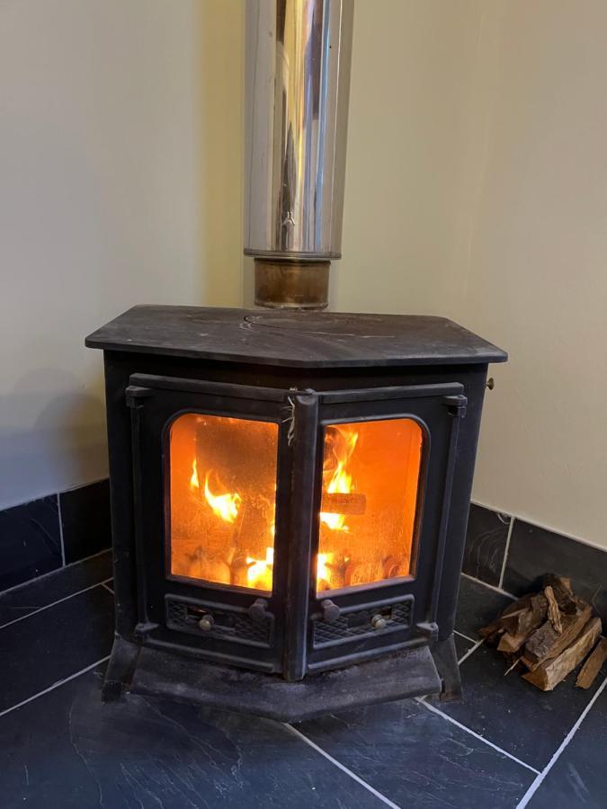 The Billiard Room - Cosy Country Retreat Abergavenny Εξωτερικό φωτογραφία