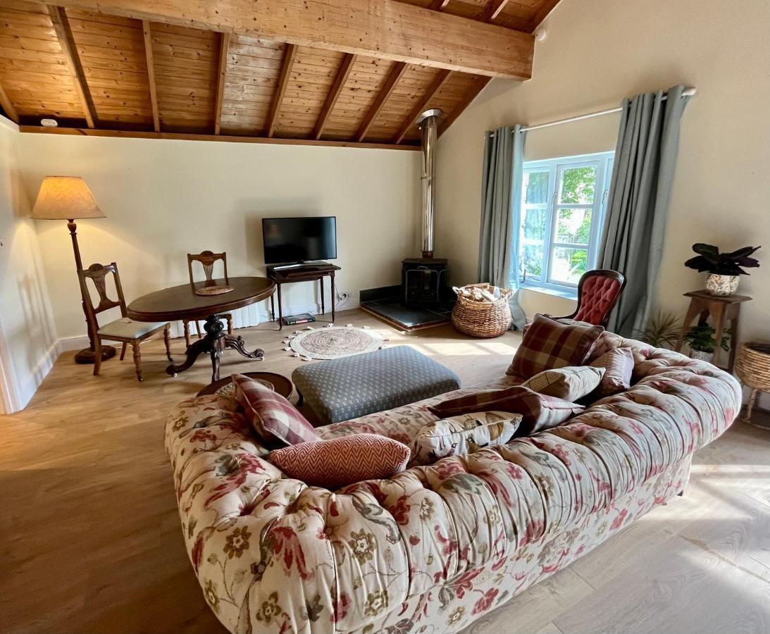 The Billiard Room - Cosy Country Retreat Abergavenny Εξωτερικό φωτογραφία
